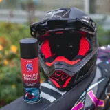 S100 Helmet Interior Cleaner 300 ml · záber 3
