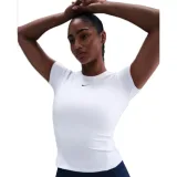 Női rövid ujjú edzőpóló NIKE W NK ONE FTTD SS TOP WHITE BLACK · záber 1