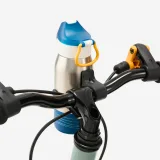 BTWIN Cyklistická fľaša pre deti 3 – 6 rokov antikoro 350 ml modrá bez · záber 2