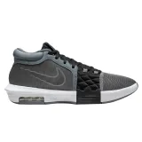 Nike LeBron Witness VIII - 42,5 · záber 1