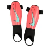 Fotbalový chránič NIKE Charge (SP55)(52) · záber 1