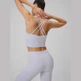 Rychleschnoucí crop-top na jógu dámský - fialový · záber 1