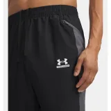 Pánske tréningové nohavice UNDER ARMOUR UA Tech Sport Pant-BLK · záber 5
