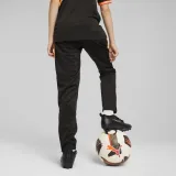 PUMA PUMA IndividualLIGA 25 detské futbalové tepláky čierno-oranžové 11-12 r (152 cm) · záber 2