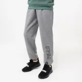 PUMA Detské tepláky sivé 7-8 r (128 cm) · záber 1