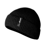 Зимна шапка Alpine Black - GymBeam · záber 1