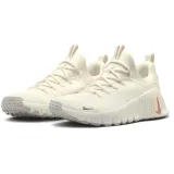 Nike Free Metcon 6 - 42 · záber 3