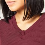 SQUATWOLF Dámské tričko Code Crop V Neck Red - Velikost: L | Barva: Červená | Hmotnost: 0,17 kg | Balení: 100 · záber 3