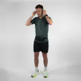 KIPRUN Bežecký opasok na smartfón Basique 2 pre ženy aj mužov čierny bez · záber 2