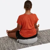 KIMJALY Polkruhový vankúš na jogu a meditáciu sivý bez · záber 2