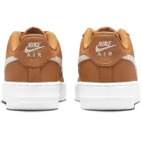 Nike Air Force 1 LV8 2 (gs) - 37,5 · záber 2