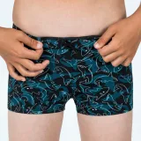 DECATHLON Chlapčenské boxerkové plavky 500 Fitib Shark čierno-modré 12-13 r (151-160 cm) · záber 2