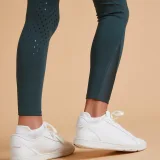 FOUGANZA Detské jazdecké legíny 500 fullgrip zelené 8 rokov · záber 2