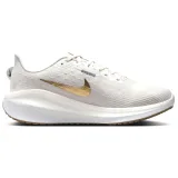 Nike Vomero 17 - 43 · záber 3