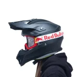 RedBull Spect Spect Whip, červené, plexi čiré · záber 3