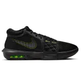 Nike LeBron Witness VIII - 45,5 · záber 1