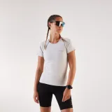 KIPRUN Dámske bežecké tričko Run 500 Confort bezšvové béžové XL · záber 1