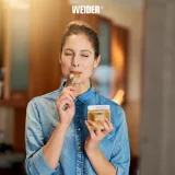 WEIDER WEIDER Peanut Butter Smooth arašidové maslo 300 g bez · záber 2