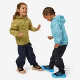 QUECHUA Detská nepremokavá turistická bunda MH100 modrá 4-5 r (103-112 cm) · záber 2