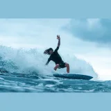 DECATHLON Surf shortboard bez plutvičiek Futures · záber 2