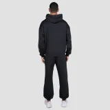 GymBeam Tepláky Relay Black - Velikost: XXL | Barva: Čierna | Hmotnost: 0,6736 kg | Balení: 26 · záber 4