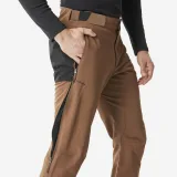 QUECHUA Pánske vodoodpudivé turistické nohavice SH500 hnedé S (L33) · záber 2