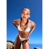 Női fürdőruha alsó NIKE SWIM Essential CHALK · záber 5