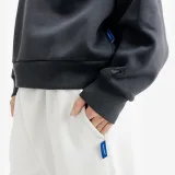 DECATHLON Dámska oversize mikina s okrúhlym výstrihom sivá XL · záber 2