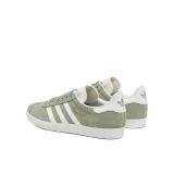 Pánská vycházková obuv ADIDAS ORIGINALS Gazelle silver green cloud white gold metallic · záber 4