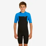 DECATHLON Chlapčenský neoprén 500 krátky 1,5 mm čierno-modrý 10-11 r (141-150 cm) · záber 1