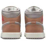 Nike Air Jordan 1 Mid - 41 · záber 2