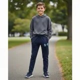 Chlapčenské zateplené tepláky UNDER ARMOUR UA Rival Flc Cblck Grphc Jgr · záber 5
