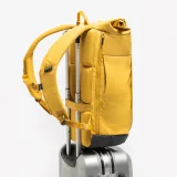 QUECHUA Turistický batoh Escape 500 Rolltop 23 l žltý 23 l · záber 2