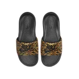 Dámské pantofle (plážová obuv) NIKE Victori One Print Ws black black · záber 3