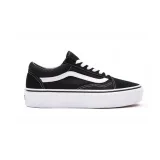 Dámská vycházková obuv VANS UA Old Skool Platform black white · záber 2