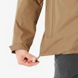 QUECHUA Pánska turistická nepremokavá bunda NH500 hnedá XL · záber 2
