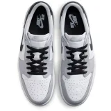 Nike Air Jordan 1 Low OG - 42,5 · záber 4
