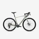 VAN RYSEL Gravel bicykel Van Rysel GCR Rival AXS šalviovozelený L · záber 1