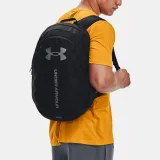 Under Armour UA Housle Lite Backpack - Barva: Čierna · záber 3