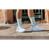 Dámská běžecká obuv HOKA Clifton 10 W white cielo blue · záber 5