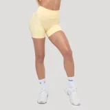 GymBeam Dámské šortky Luma Butter Yellow - Velikost: XS | Barva: Žltá | Hmotnost: 0,1 kg | Balení: 133 · záber 5