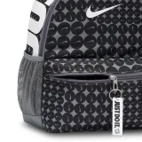 Dětský batoh NIKE Y NK BRSLA JDI MNI BK-AOP SP25 · záber 5