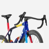 Trek Madone SLR 7 Gen 8 Team Replica 2026 - Velikost: L · záber 2